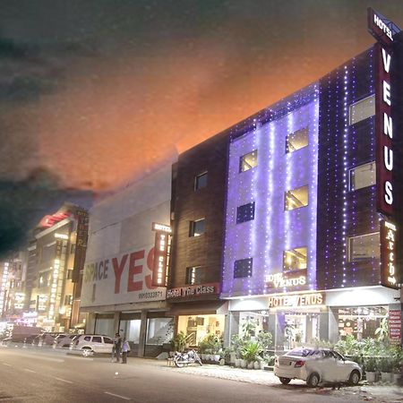 Hotel Venus Plaza Nowe Delhi Zewnętrze zdjęcie