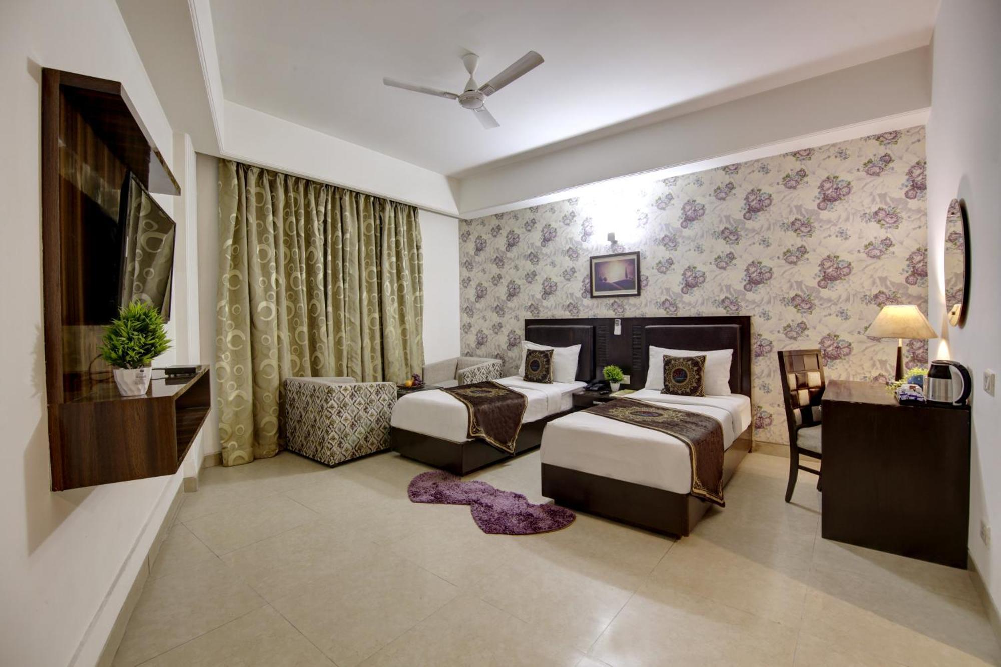 Hotel Venus Plaza Nowe Delhi Zewnętrze zdjęcie