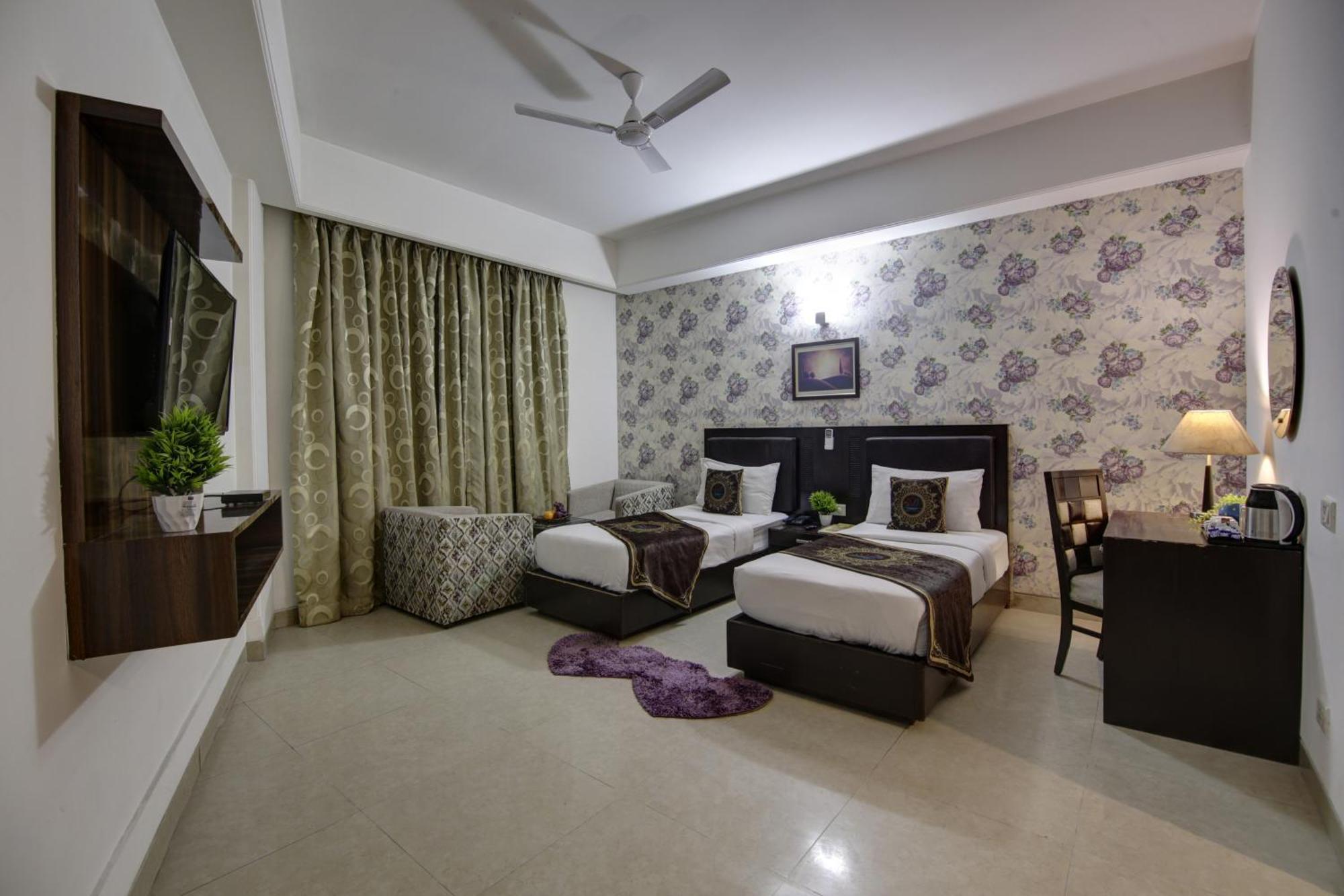 Hotel Venus Plaza Nowe Delhi Zewnętrze zdjęcie