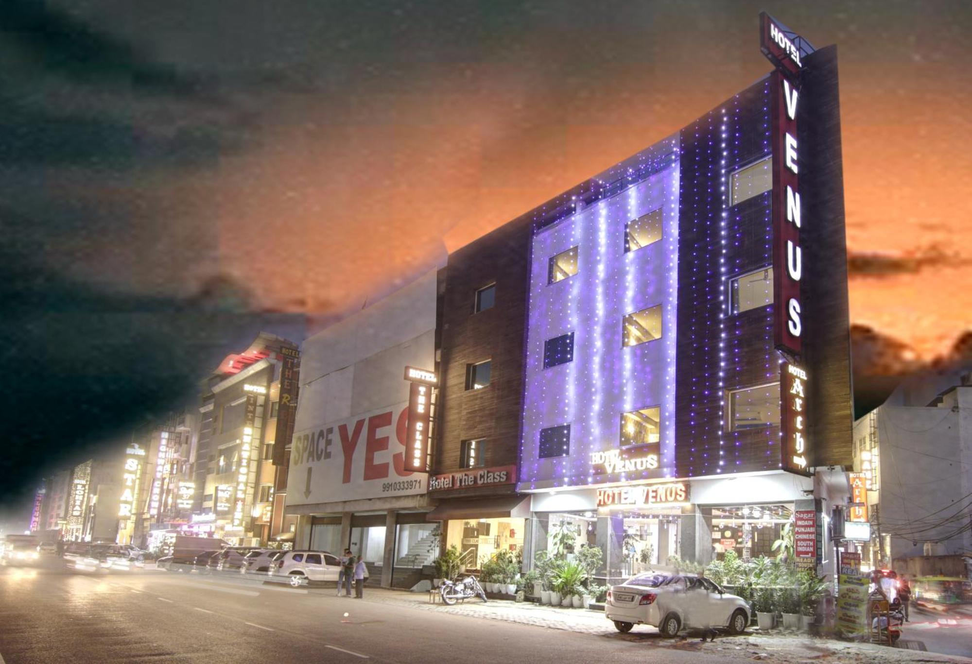 Hotel Venus Plaza Nowe Delhi Zewnętrze zdjęcie