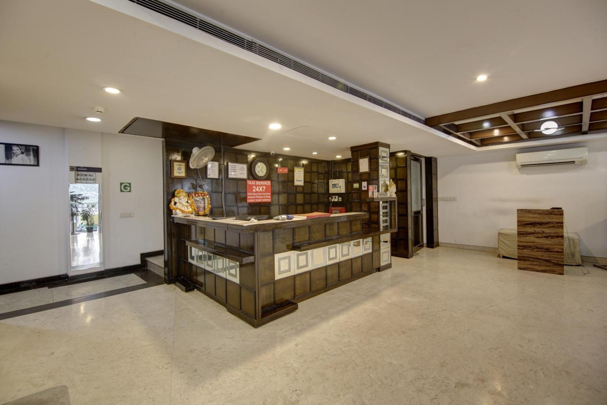 Hotel Venus Plaza Nowe Delhi Zewnętrze zdjęcie