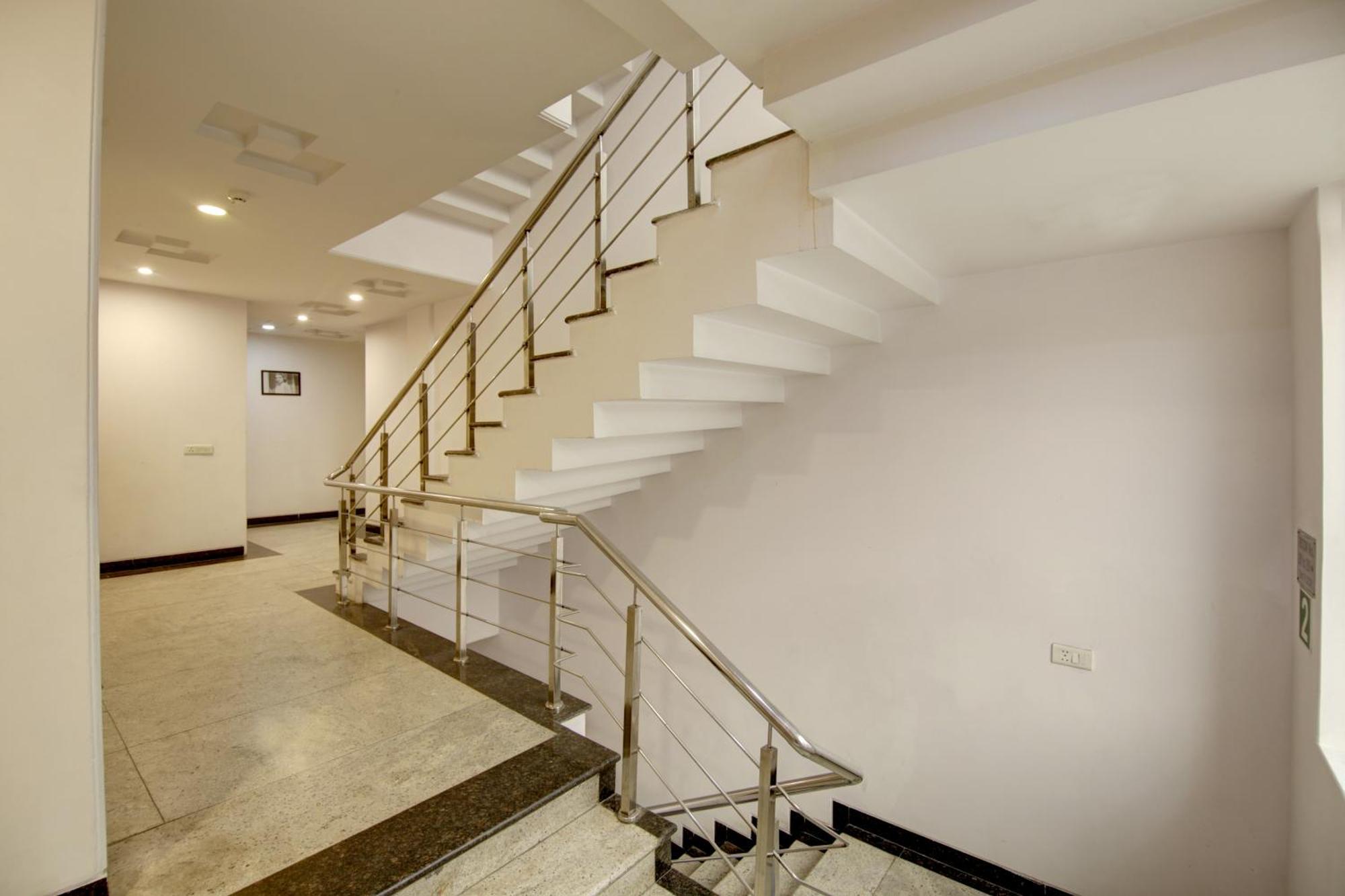 Hotel Venus Plaza Nowe Delhi Zewnętrze zdjęcie